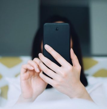 Insuring Your Mobile Phone is a Smart Move in Today’s Time Insuring Your Mobile Phone is a Smart Move in Today’s Time